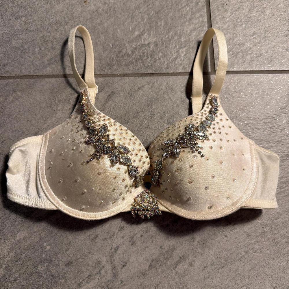 Marciano by Guess Y2K Beaded Sequin Rhinestone Bra Cream 34B Rave Festival Wear